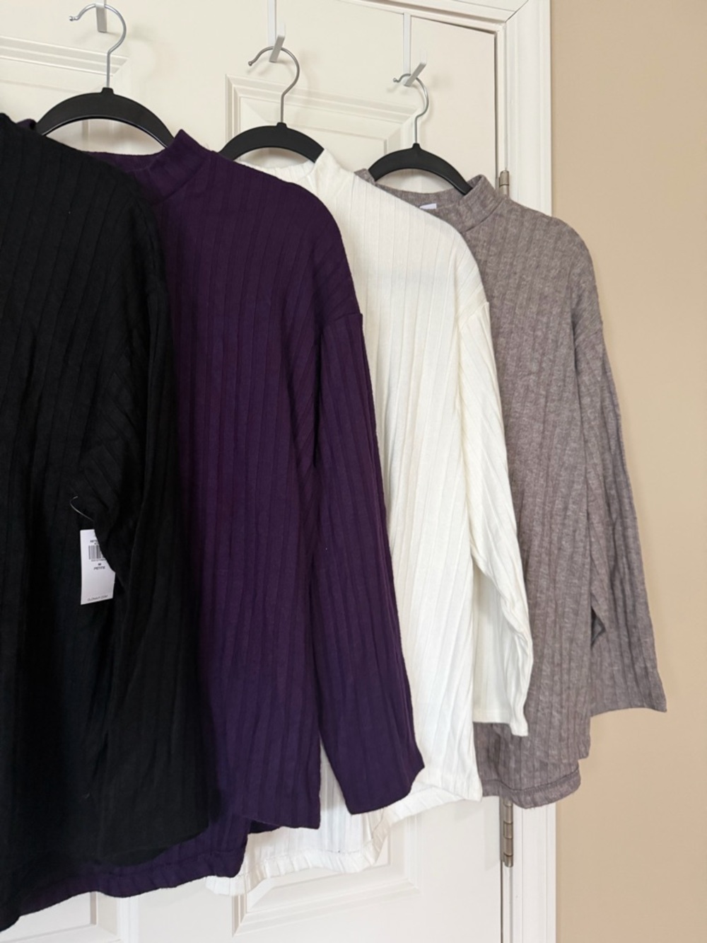 Shirts - Picture 4 of 11
